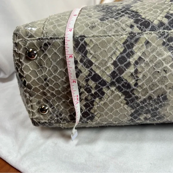 MICHAEL Michael Kors Jet Set Khaki/Gray Python Effect Leather Tote w/ DustbagNWT
